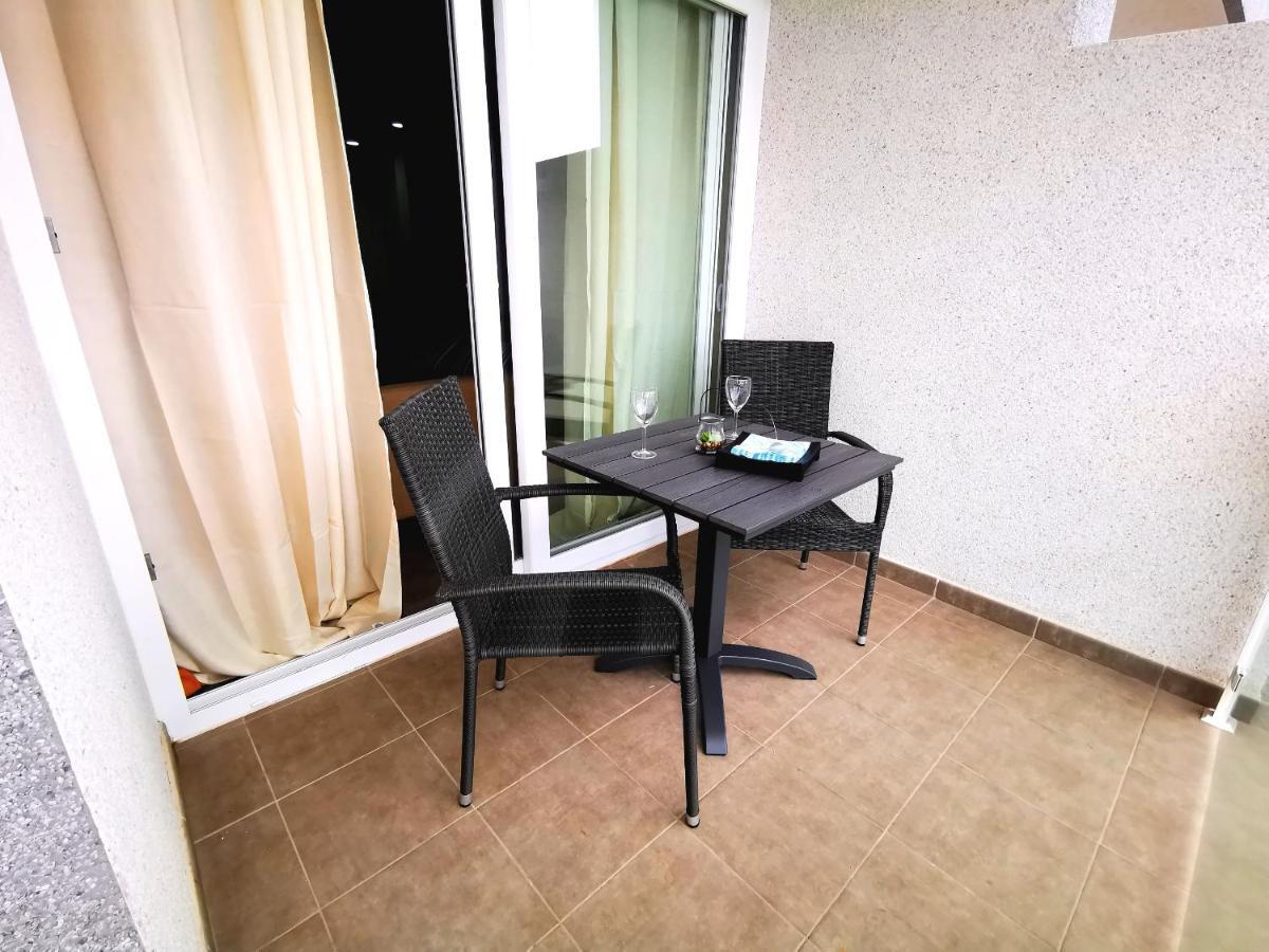 Enhet i Adeje på 65 kvm, med 2 soverom, 2 bad Costa Adeje  Eksteriør bilde